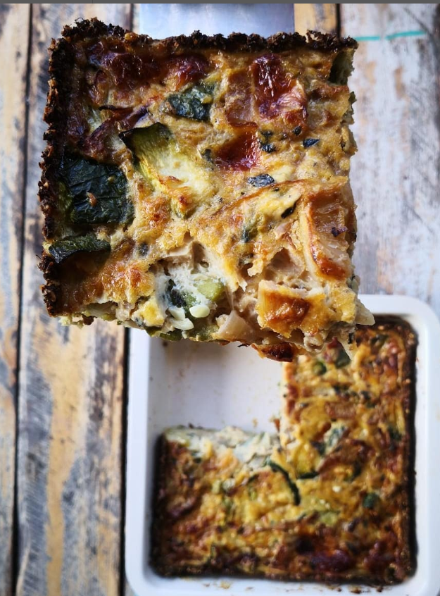 tarta casera con masa de brócoli sin gluten
